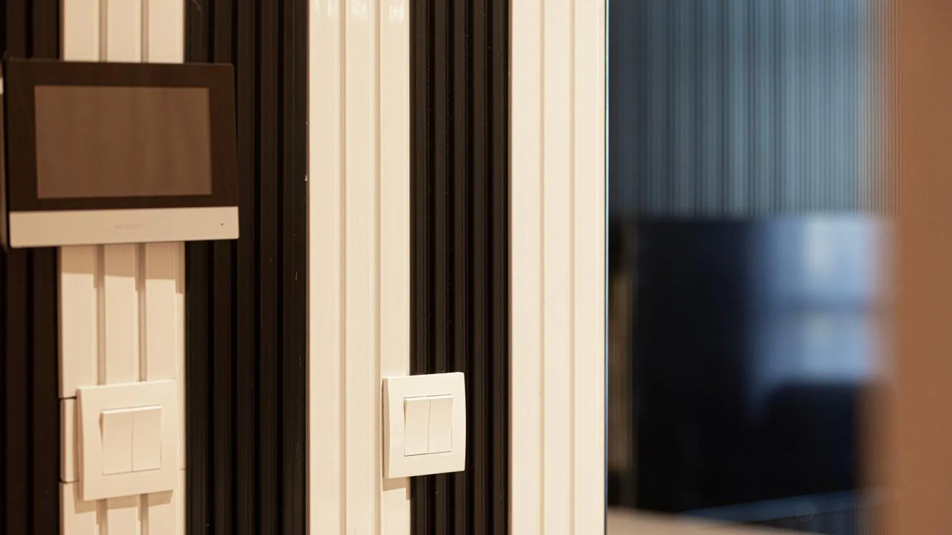 1Br The Black Knight Suite By Blue Cloud Holidays Sharjah 0*,