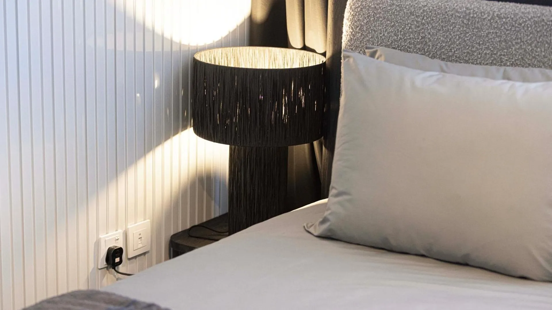 1Br The Black Knight Suite By Blue Cloud Holidays Sharjah 0*,  United Arab Emirates