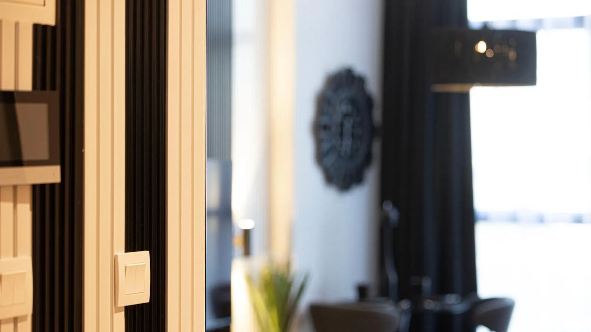 1Br The Black Knight Suite By Blue Cloud Holidays Sharjah Apartment