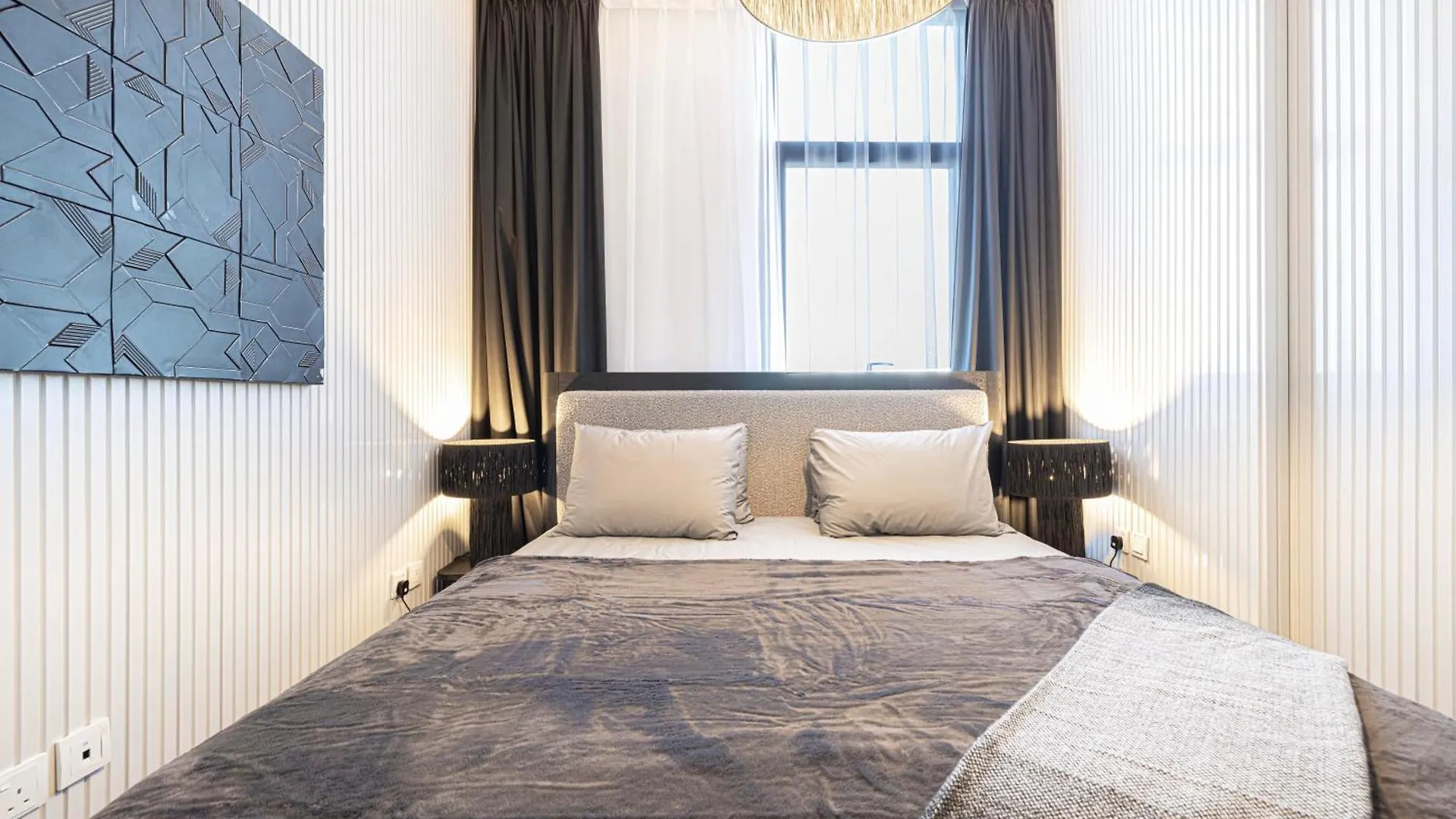 1Br The Black Knight Suite By Blue Cloud Holidays Sharjah Apartment