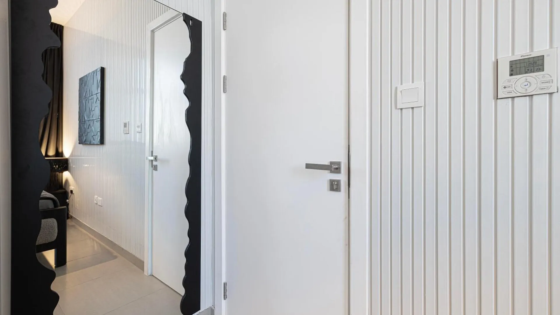 Apartment 1Br The Black Knight Suite By Blue Cloud Holidays Sharjah United Arab Emirates